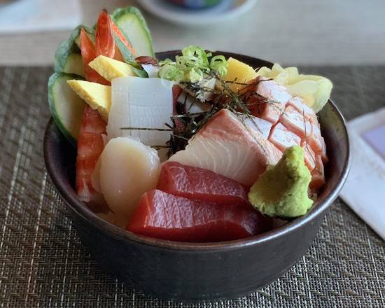 Chirashi Don 刺身飯